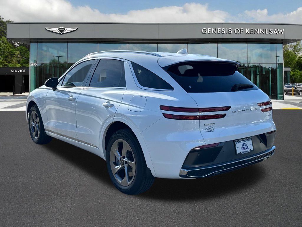 Used 2026 Genesis GV70 2.5T AWD/4WD image 6