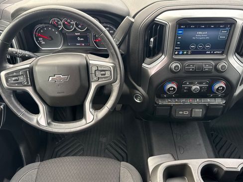 Used 2022 Chevrolet Silverado 1500 RST image 16