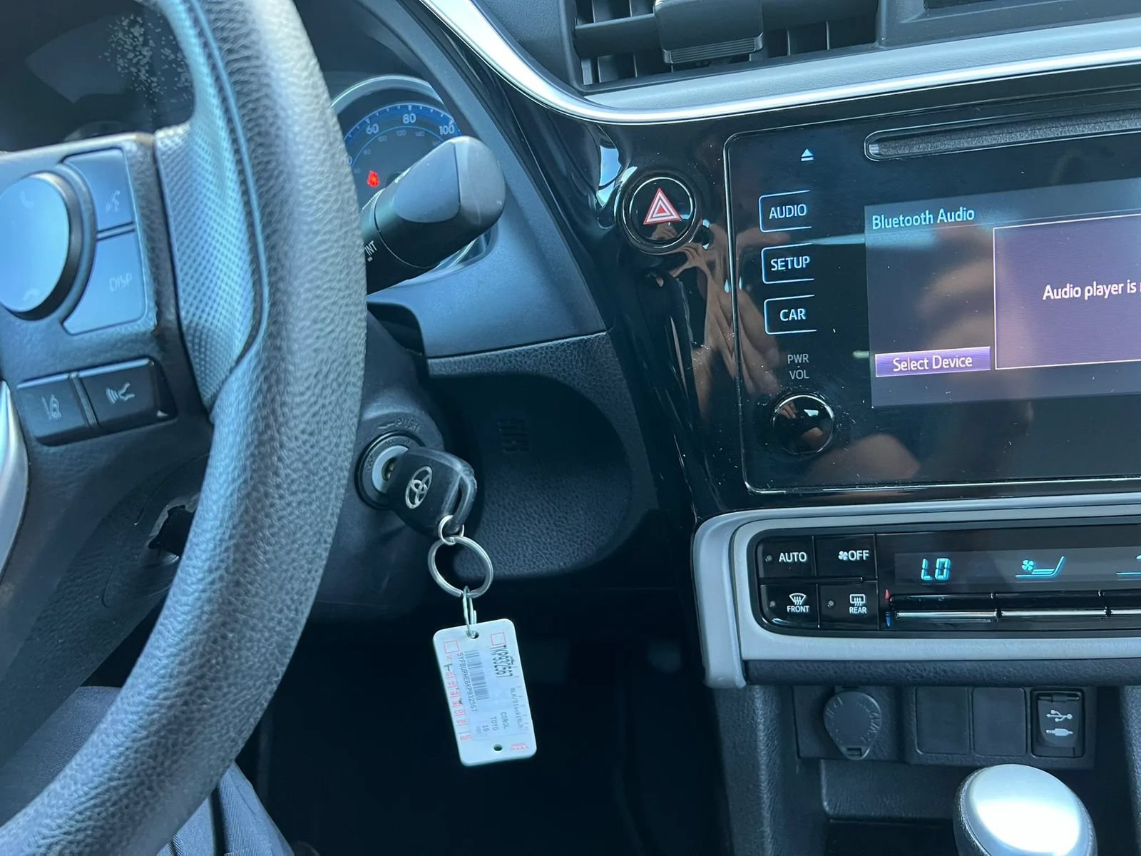 Used 2019 Toyota Corolla LE w/ Protection Package FWD image 15