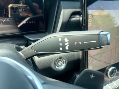 New 2026 GMC Terrain Elevation w/ Elevation Premium Package AWD/4WD image 16