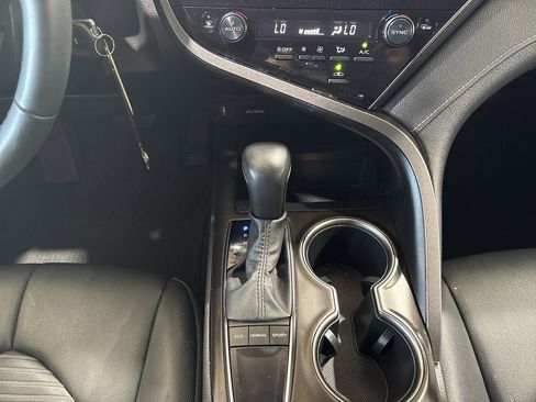 Used 2023 Toyota Camry SE w/ Protection Package (Q2) (TMS) FWD image 20