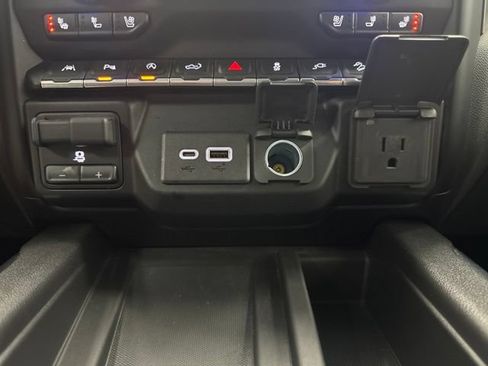 Used 2021 GMC Sierra 1500 Denali w/ Denali Ultimate Package AWD/4WD image 23