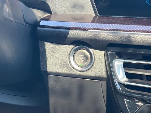 New 2026 Chevrolet Traverse RS FWD image 24