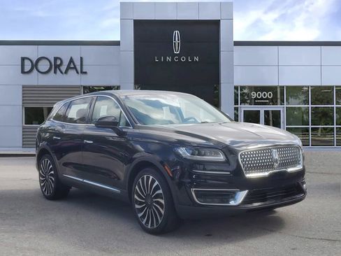Used 2019 Lincoln Nautilus Black Label image 1