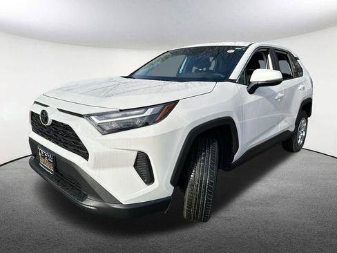 New 2025 Toyota RAV4 LE image 6
