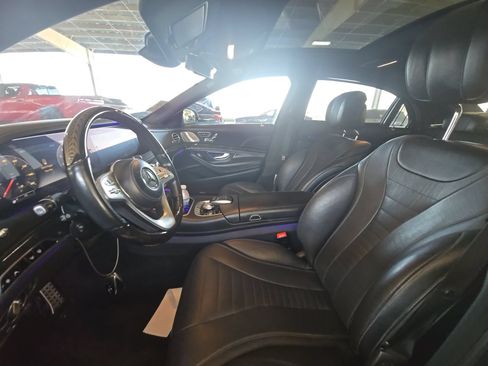 Used 2019 Mercedes-Benz S 560 4MATIC Sedan image 4