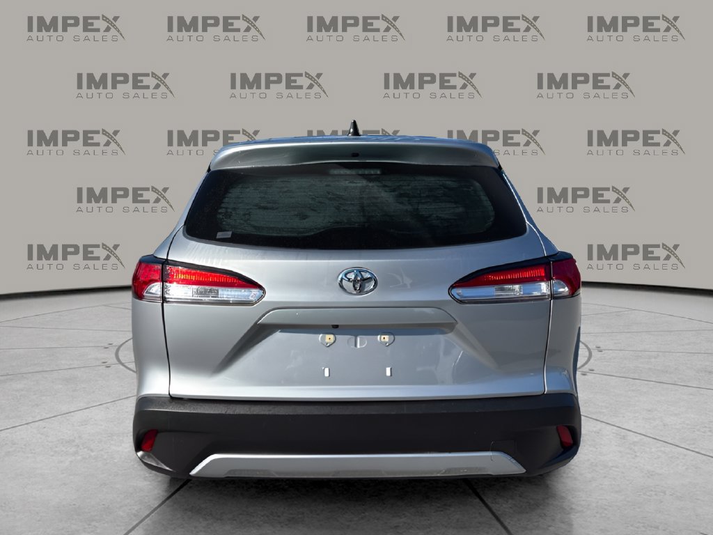 Used 2022 Toyota Corolla Cross L FWD image 4