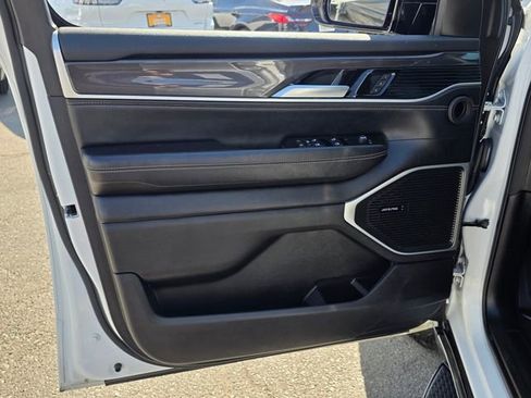 Used 2024 Jeep Wagoneer L 4WD image 26