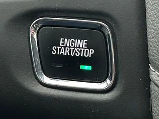 Used 2017 GMC Acadia SLE w/ Driver Alert Package I video 3