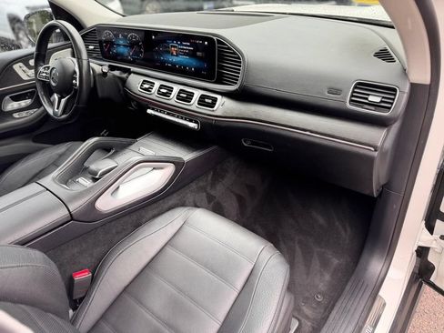 Used 2023 Mercedes-Benz GLS 450 4MATIC image 28