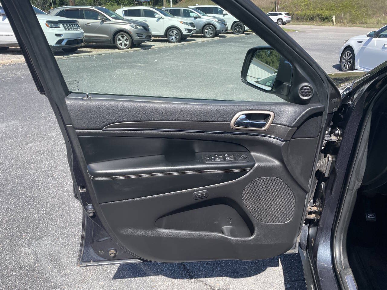 Used 2016 Jeep Grand Cherokee Limited RWD image 16