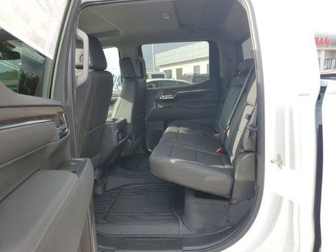 New 2026 GMC Sierra 1500 SLT w/ SLT Premium Plus Package image 9