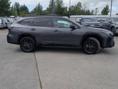Used 2024 Subaru Outback Onyx Edition AWD/4WD image 8