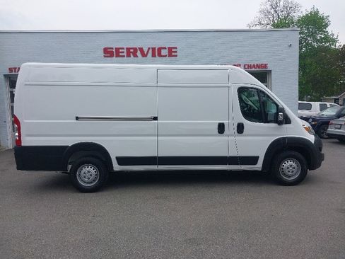 Used 2025 RAM ProMaster 3500 w/ Safety Group FWD image 1