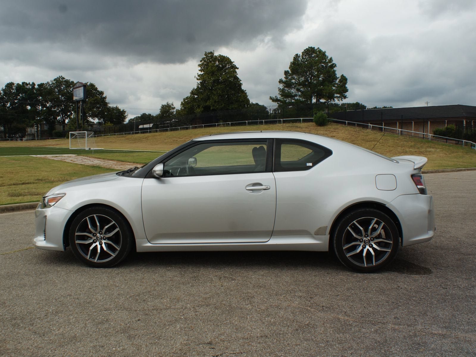 Used 2014 Scion tC FWD image 8