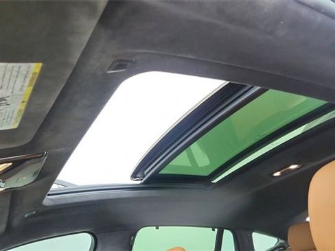 Used 2022 BMW X6 M50i w/ Premium Package image 59