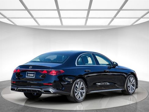 New 2026 Mercedes-Benz E 350 Sedan image 4