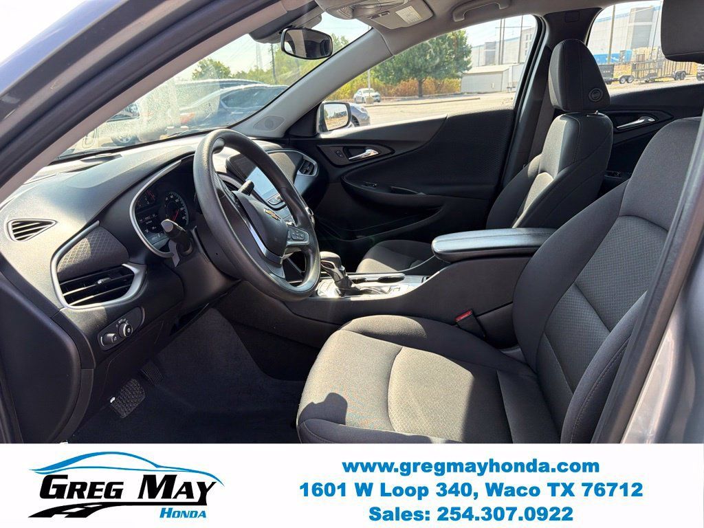 Used 2024 Chevrolet Malibu LT FWD image 12
