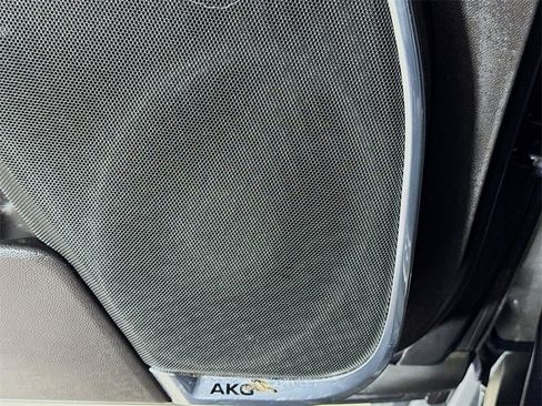 Used 2023 Cadillac Escalade Sport Platinum w/ LPO, ONYX Package image 17