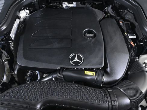 Used 2022 Mercedes-Benz GLC 300 image 22