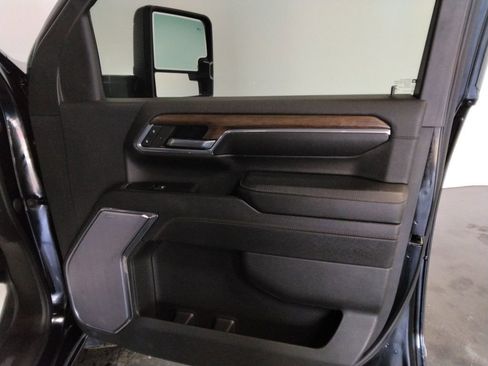 Used 2024 Chevrolet Silverado 2500 High Country w/ High Country Premium Package image 47