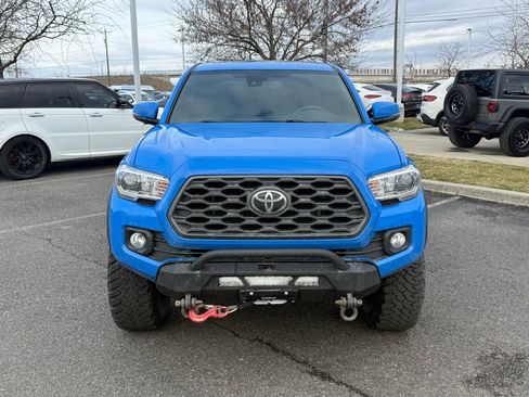 Used 2020 Toyota Tacoma TRD Off-Road w/ TRD Premium Off Road Package image 3