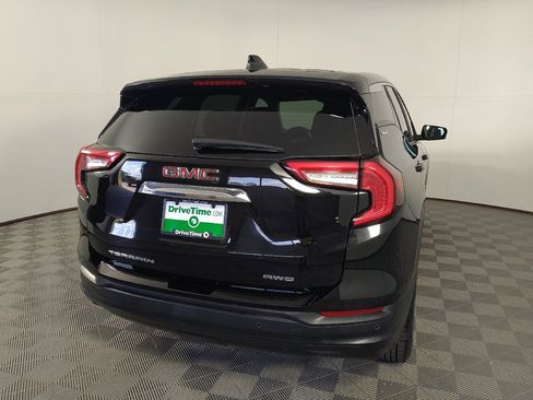 Used 2022 GMC Terrain SLE w/ LPO, Floor Liner Package AWD/4WD image 7
