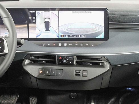 New 2026 Nissan Leaf Platinum+ w/ Cargo Package (Platinum+) image 15