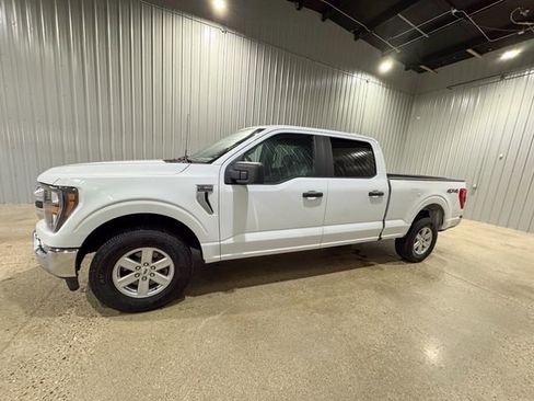 Used 2023 Ford F150 XLT image 2