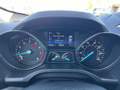 Used 2018 Ford Escape SE w/ SE Sync 3 Package image 11