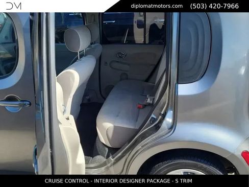 Used 2010 Nissan Cube 1.8 S w/ Interior Designer Pkg FWD image 9