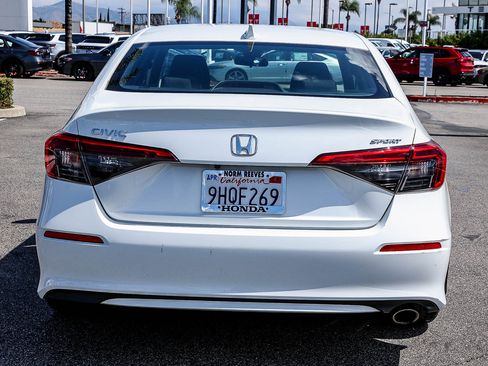 Used 2023 Honda Civic Sport image 6