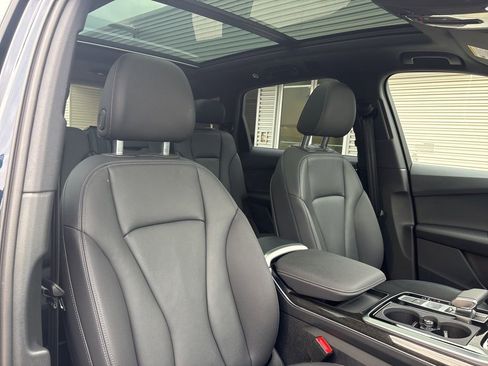 Used 2025 Audi Q7 2.0T Premium w/ Convenience Plus Package image 18