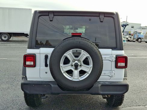 Used 2020 Jeep Wrangler Unlimited Sport S image 6