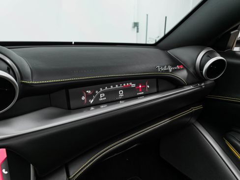 Certified 2023 Ferrari Portofino M image 36