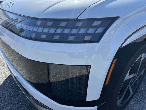 New 2026 Hyundai Ioniq 9 Limited image 14