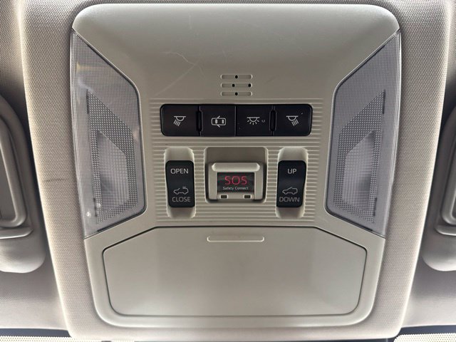 Used 2019 Toyota RAV4 XLE w/ Convenience Package AWD/4WD image 13