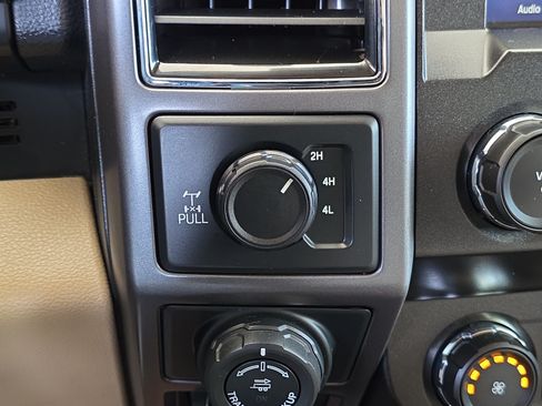 Used 2020 Ford F150 XLT AWD/4WD image 21