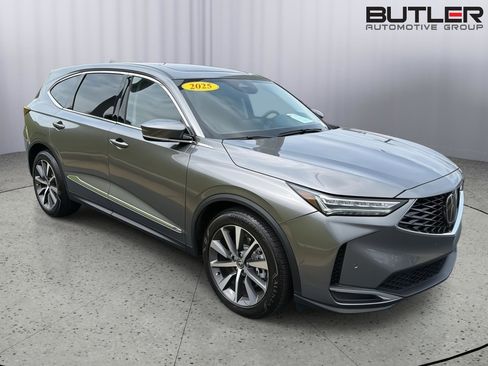 Used 2025 Acura MDX FWD w/ Technology Package image 8