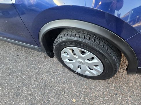 Used 2020 Nissan Rogue Sport S image 12