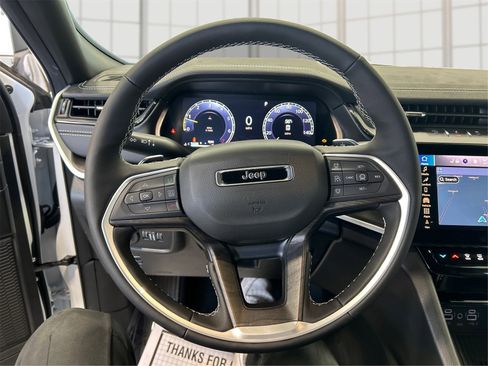 New 2026 Jeep Grand Cherokee L Laredo Altitude image 17