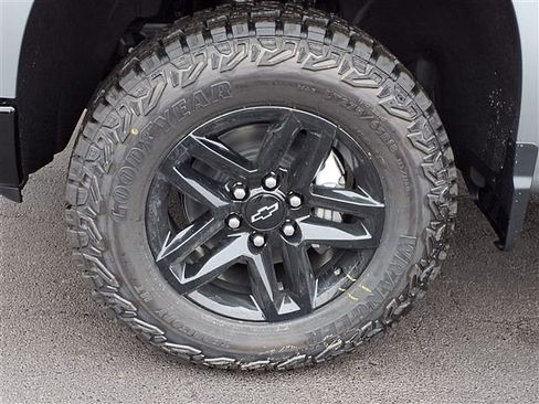 New 2026 Chevrolet Silverado 1500 Custom Trail Boss AWD/4WD image 21