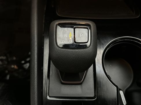 Used 2024 Nissan Rogue SV image 37