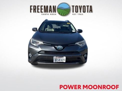 Used 2017 Toyota RAV4 XLE w/ Convenience Package image 3