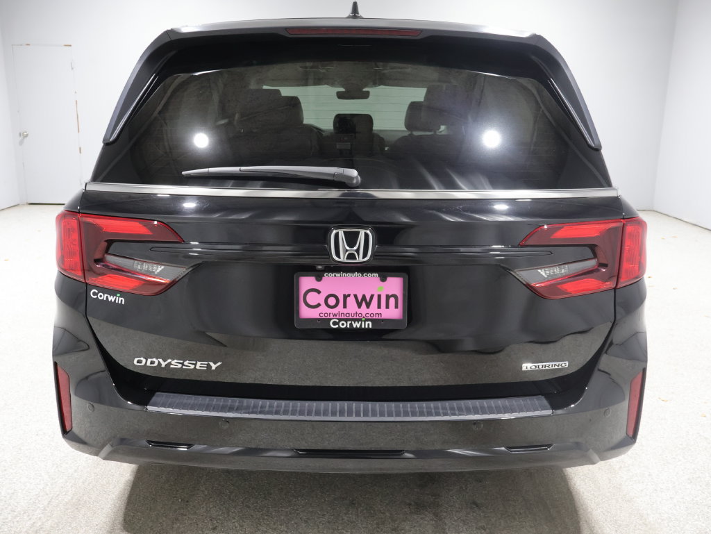 Used 2026 Honda Odyssey Touring image 3