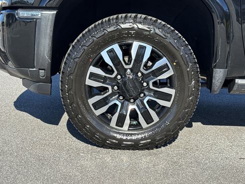 Used 2024 GMC Sierra 2500 Denali Ultimate image 13