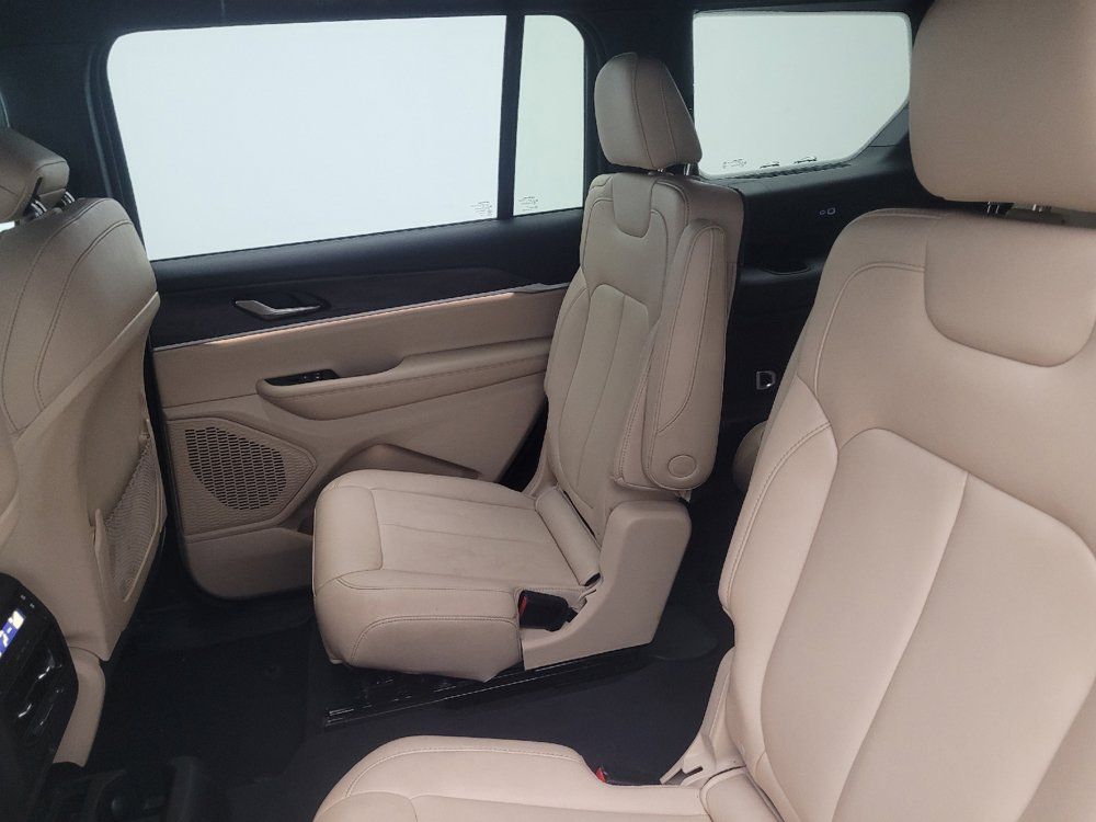 Used 2023 Jeep Grand Cherokee L Limited w/ MOPAR Finishing Package RWD image 18