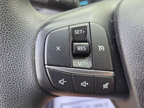 Used 2021 Ford Escape SE w/ SE Sport Appearance Package image 24