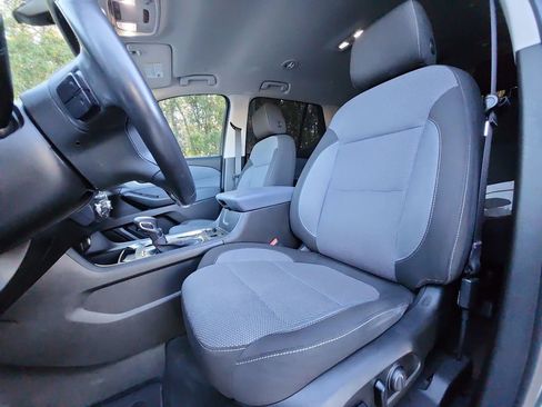 Certified 2021 Chevrolet Traverse LT image 23