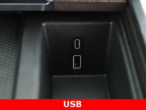 Used 2024 GMC Acadia Denali w/ Super Cruise Package image 25